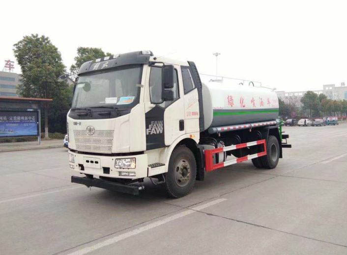 國(guó)六解放12方灑水車(chē)